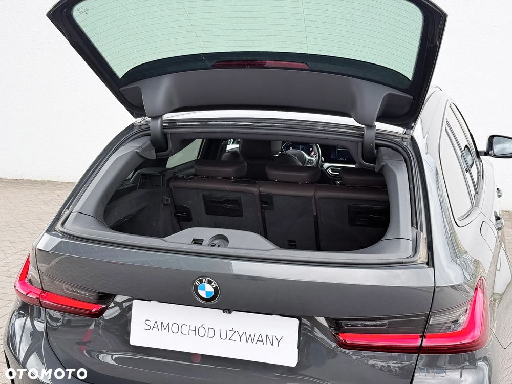BMW Seria 3 330d xDrive M Sport - 17