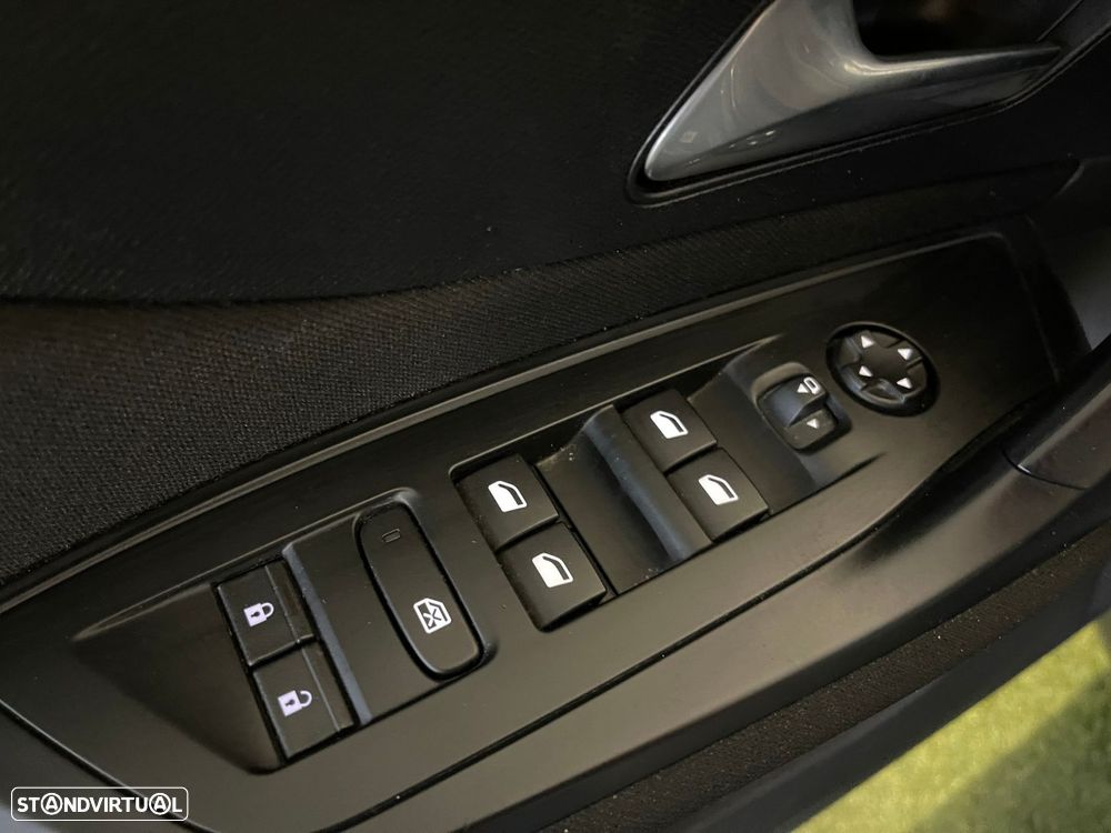 Peugeot 308 1.5 BlueHDi Active EAT8 - 27