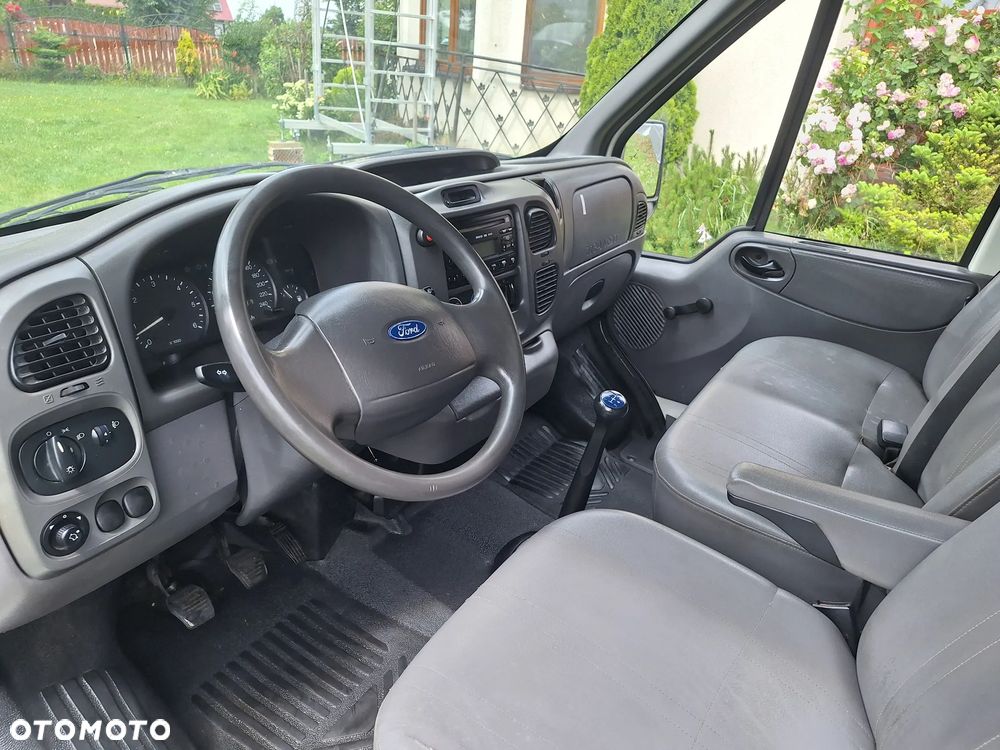 Ford Transit - 6