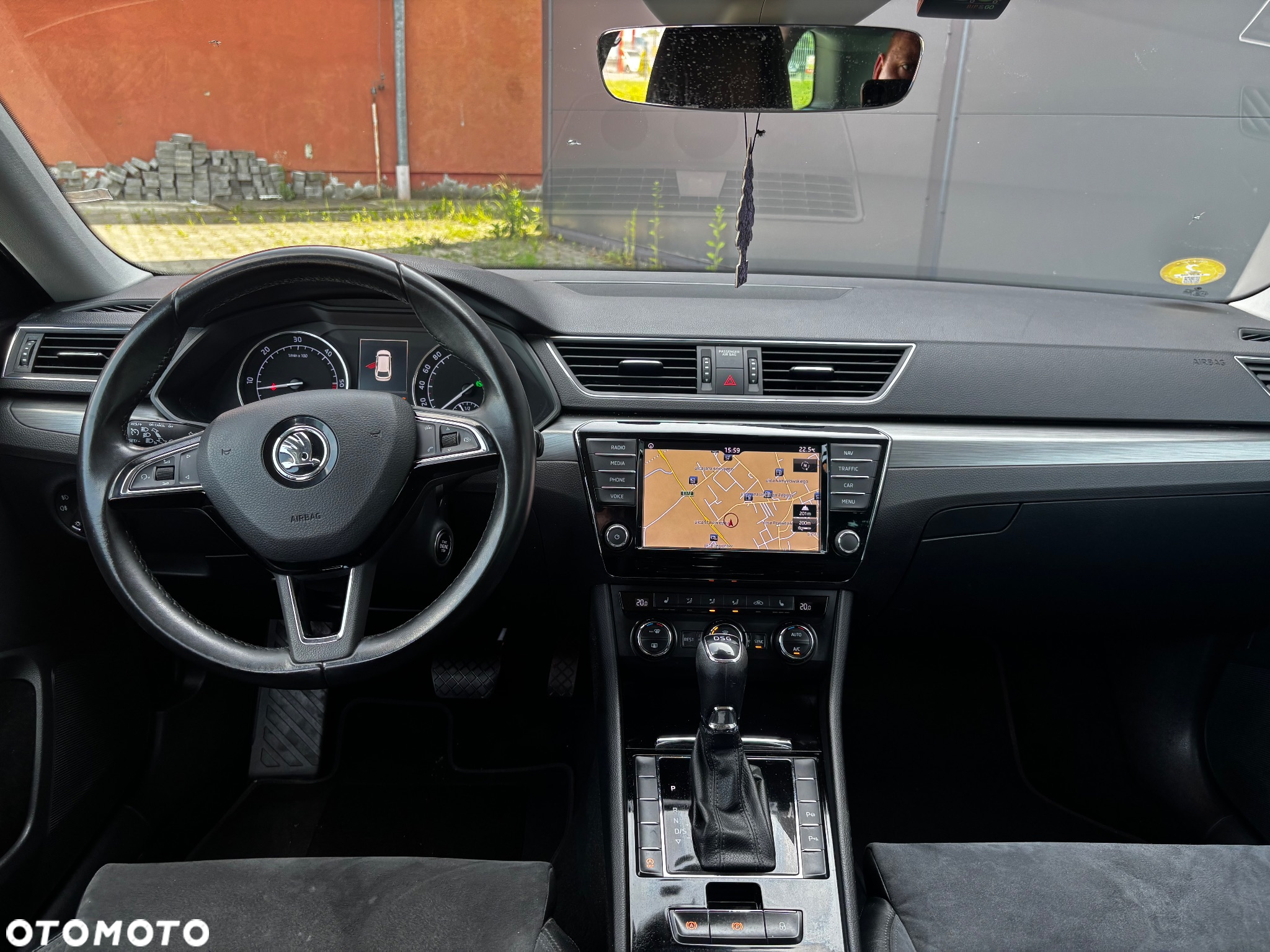 Skoda Superb 2.0 TDI DSG Style - 26