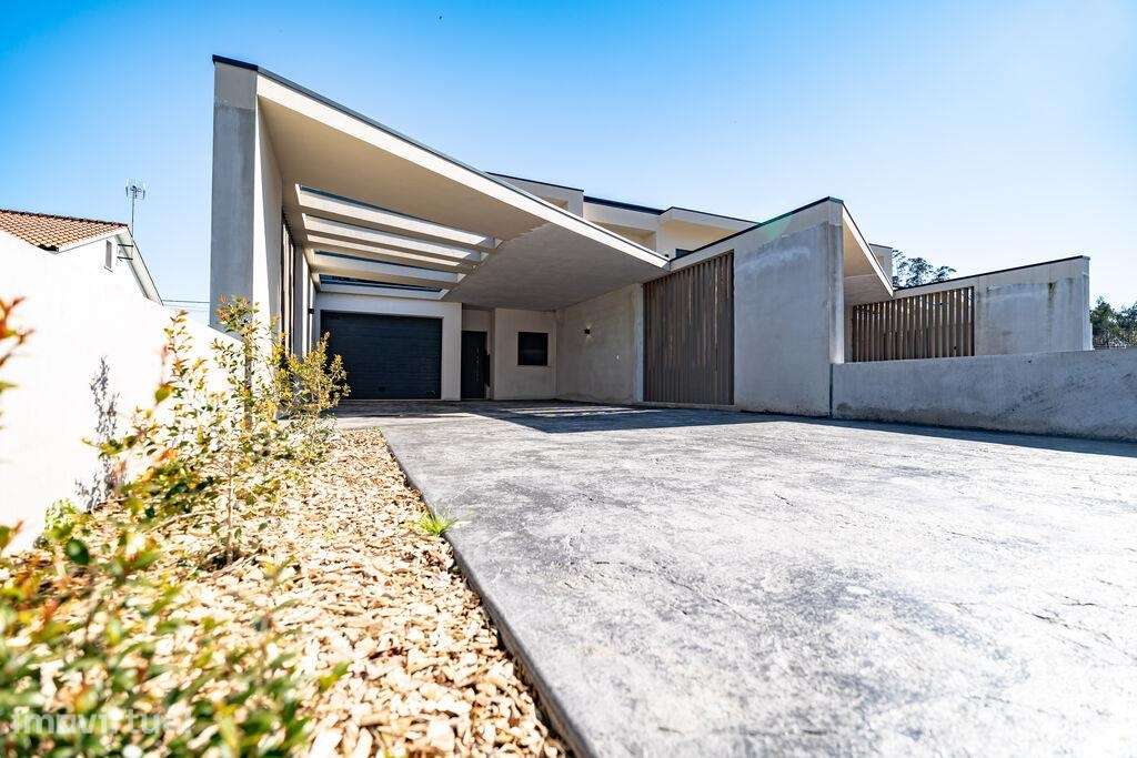 Casa / Villa T3 em Arrabal de 112,00 m2 - Grande imagem: 3/30