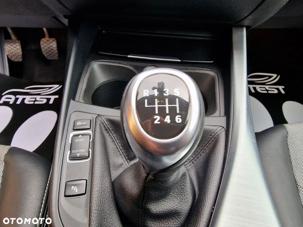 BMW Seria 1 116d DPF - 14