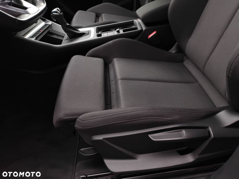 Audi Q3 40 TDI Quattro S tronic - 12