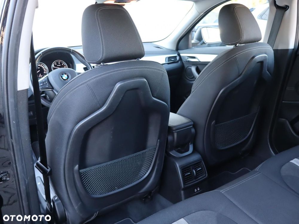 BMW X2 - 16