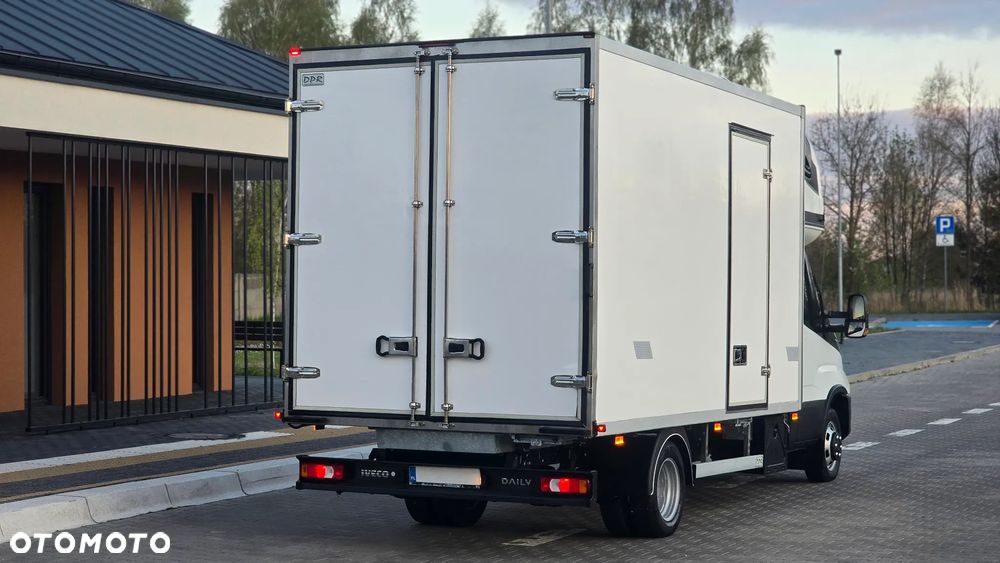 Iveco ❗️❗️DAILY 3.0 180Km 50C18 JAK NOWY ❗️❗️NOWY MODEL / CHŁODNIA MROŹNIA -32 +32 / ZASILANIE 230V / PIERWSZY WŁASCICIEL  / TEMPOMAT AKTYWNY / BLIŹNIAKI / ZASILANIE 230V / GRUBA SCIANKA / ZABUDOWA DPR / AGREGAT CARRIER XARIOS 350 / WERSJA WZMOCNIONA / FULL OPCJA / SERWIS ASO / SALON POLSKA / 35C15 50C15 35C18❗❗ JAK Z SALONU - NOWY -❗❗ - 27