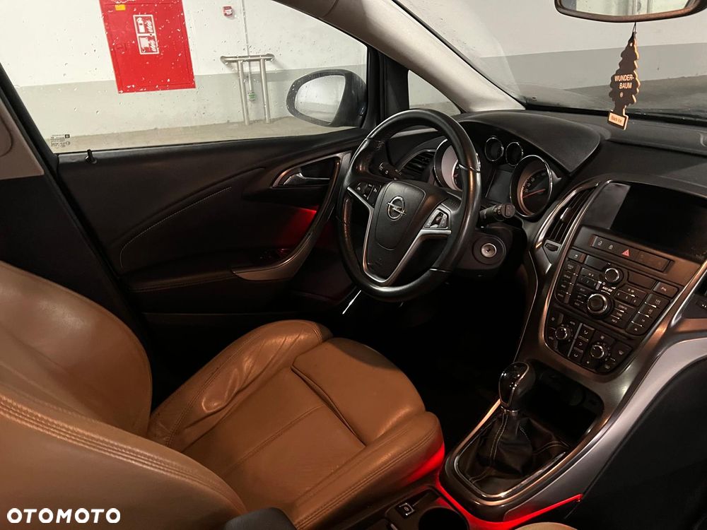 Opel Astra 1.4 Turbo - 19