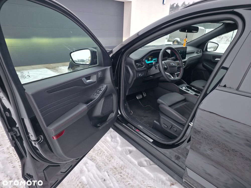 Ford Kuga 2.5P PHEV FWD ST-Line X eCVT - 17