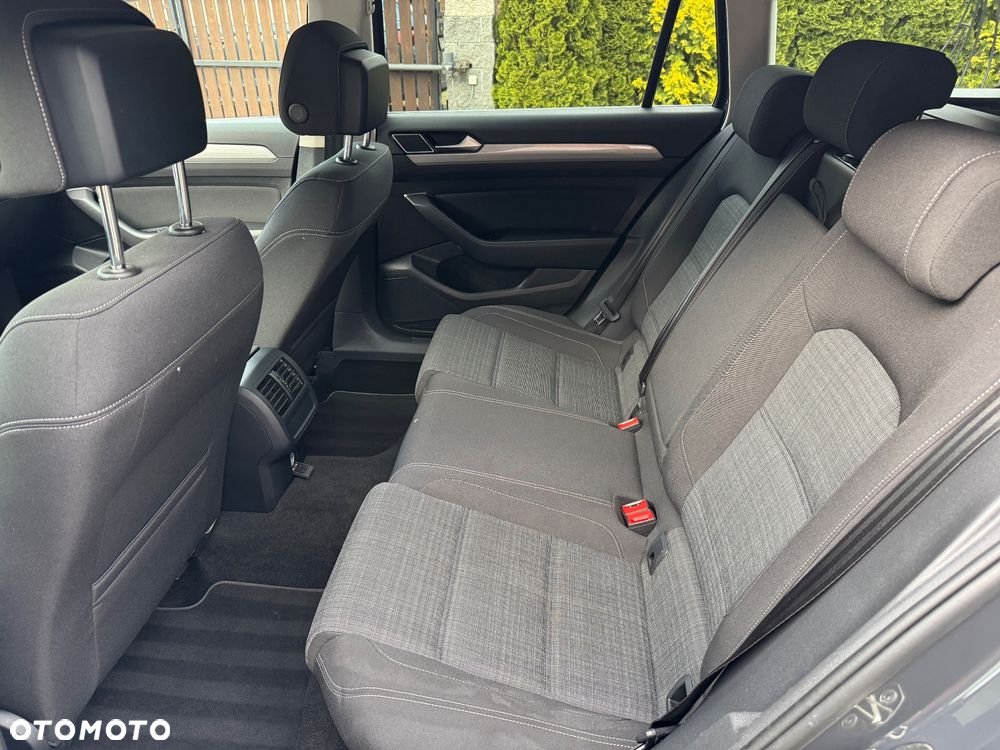 Volkswagen Passat 2.0 TDI EVO Business - 13