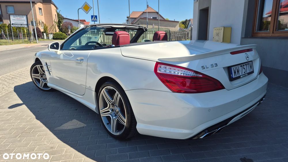 Mercedes-Benz SL 63 AMG - 16