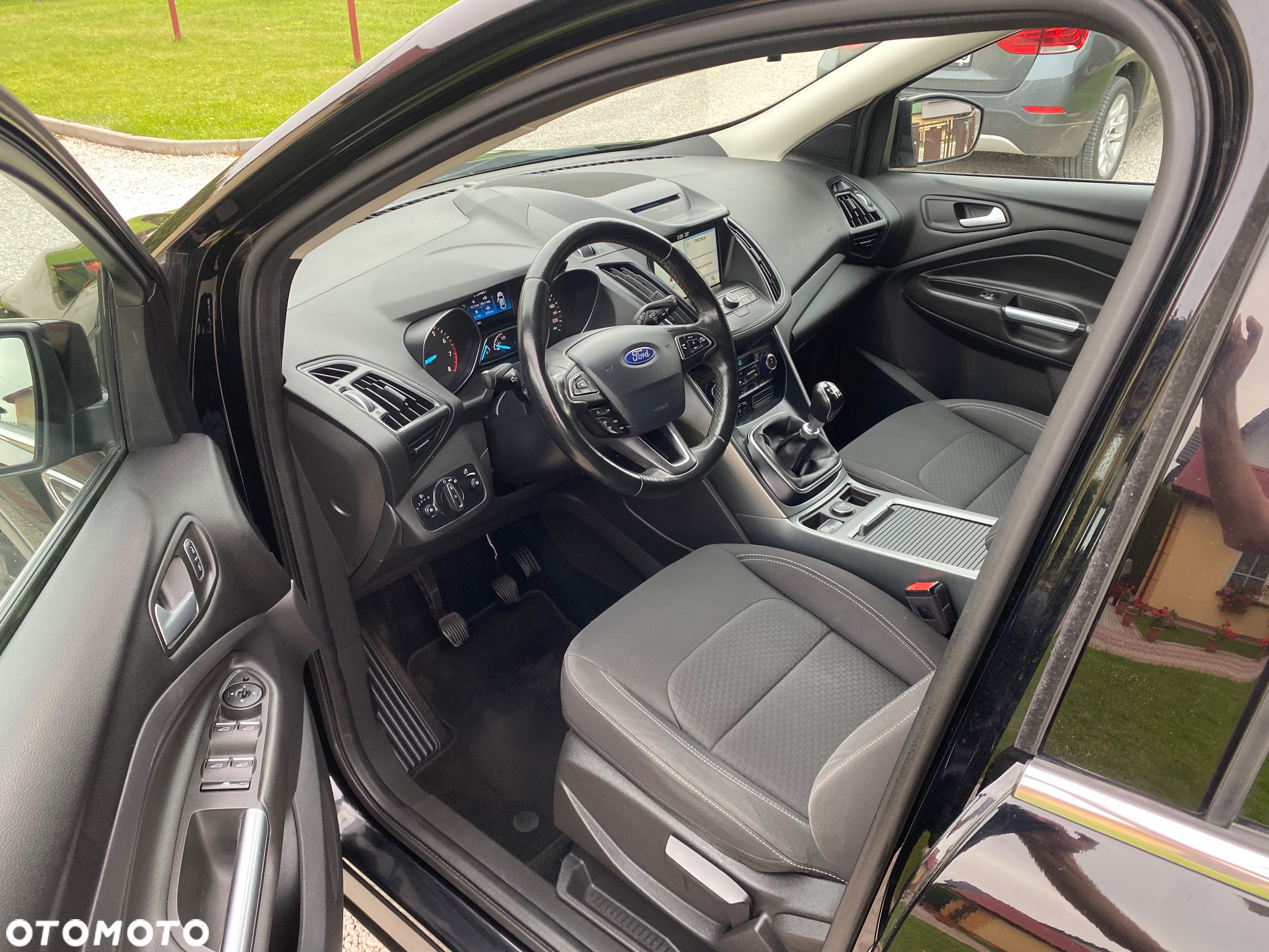 Ford Kuga 1.5 EcoBoost 2x4 Titanium - 14