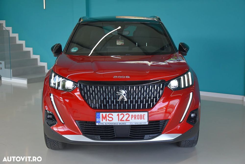 Peugeot 2008 PureTech 155 EAT8 GT - 10