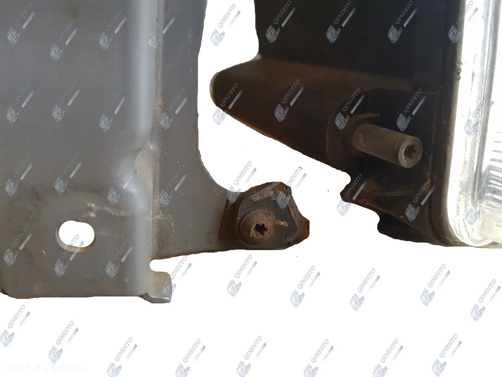 LAMPA REFLEKTOR LEWY PRZÓD MERCEDES AXOR MP2 XENON HELLA - 2