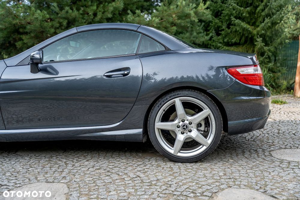 Mercedes-Benz SLK 200 (BlueEFFICIENCY) 7G-TRONIC - 10