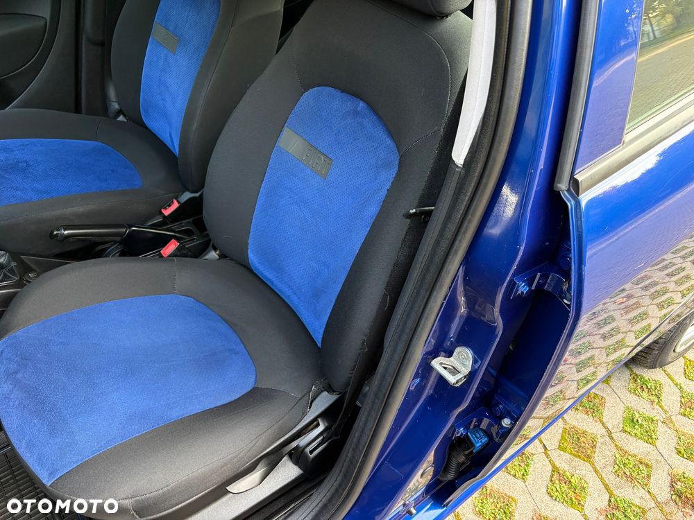 Fiat Grande Punto 1.4 8V - 23