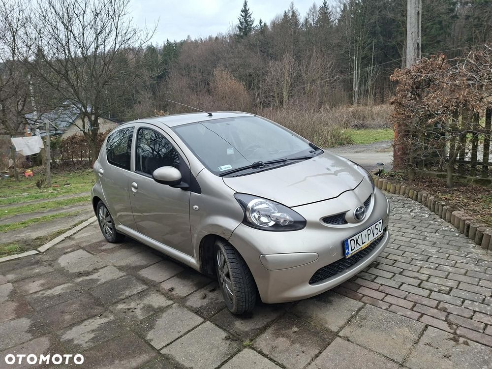 Toyota Aygo Standard - 2