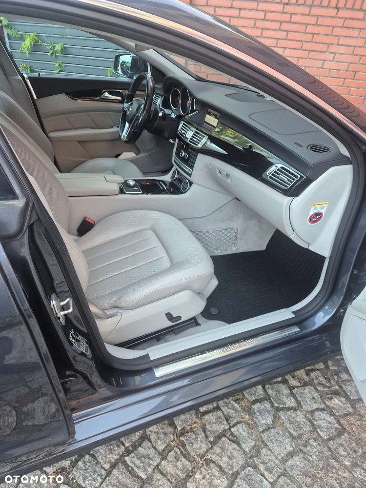 Mercedes-Benz CLS 350 CDI 4-Matic BlueEff - 14