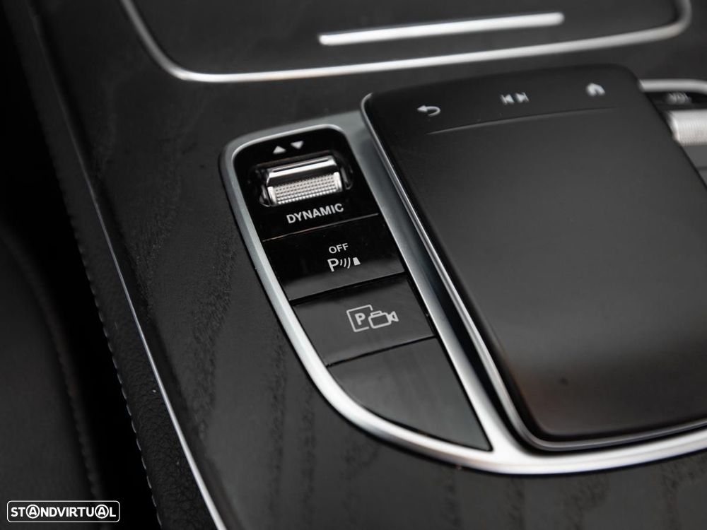 Mercedes-Benz E 300 de AMG Line - 27