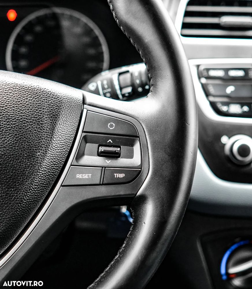 Hyundai i20 1.2 L 84CP 5DR Led Line - 22