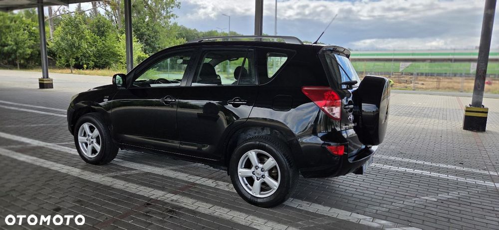 Toyota RAV4 2.2 D-4D 4x4 Sol - 4