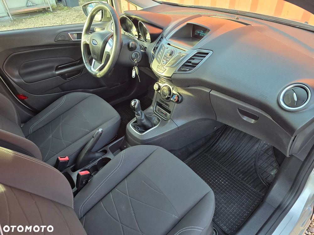 Ford Fiesta 1.25 Champions Edition - 8
