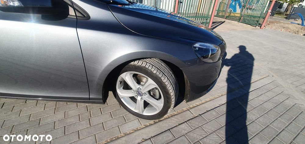 Volvo V40 T2 - 5