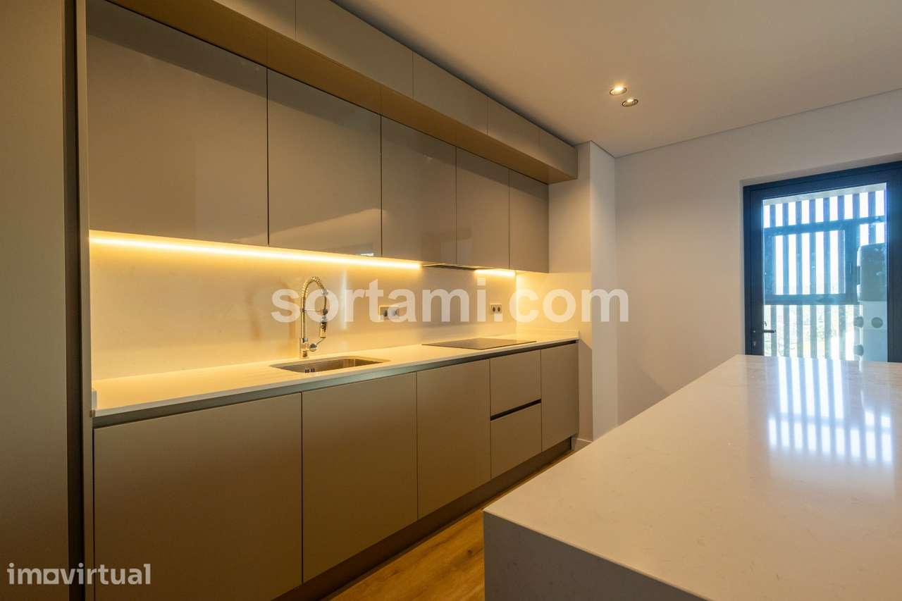 Apartamento T3 Venda em Faro (Sé e São Pedro),Faro - Grande imagem: 5/23