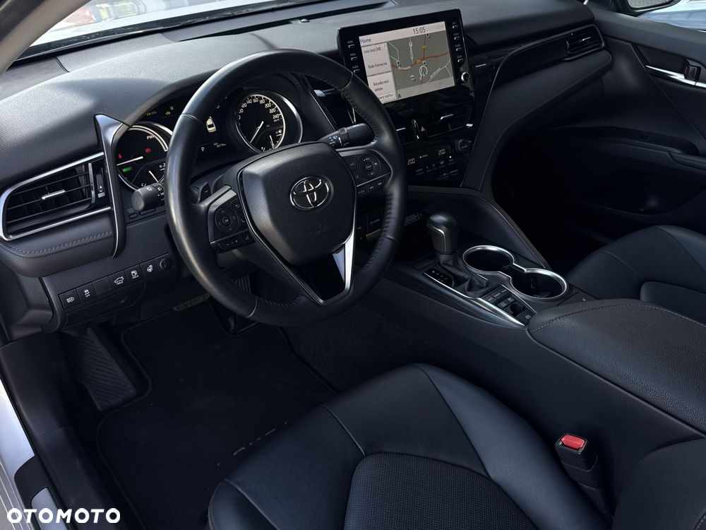 Toyota Camry 2.5 Hybrid Executive CVT - 11