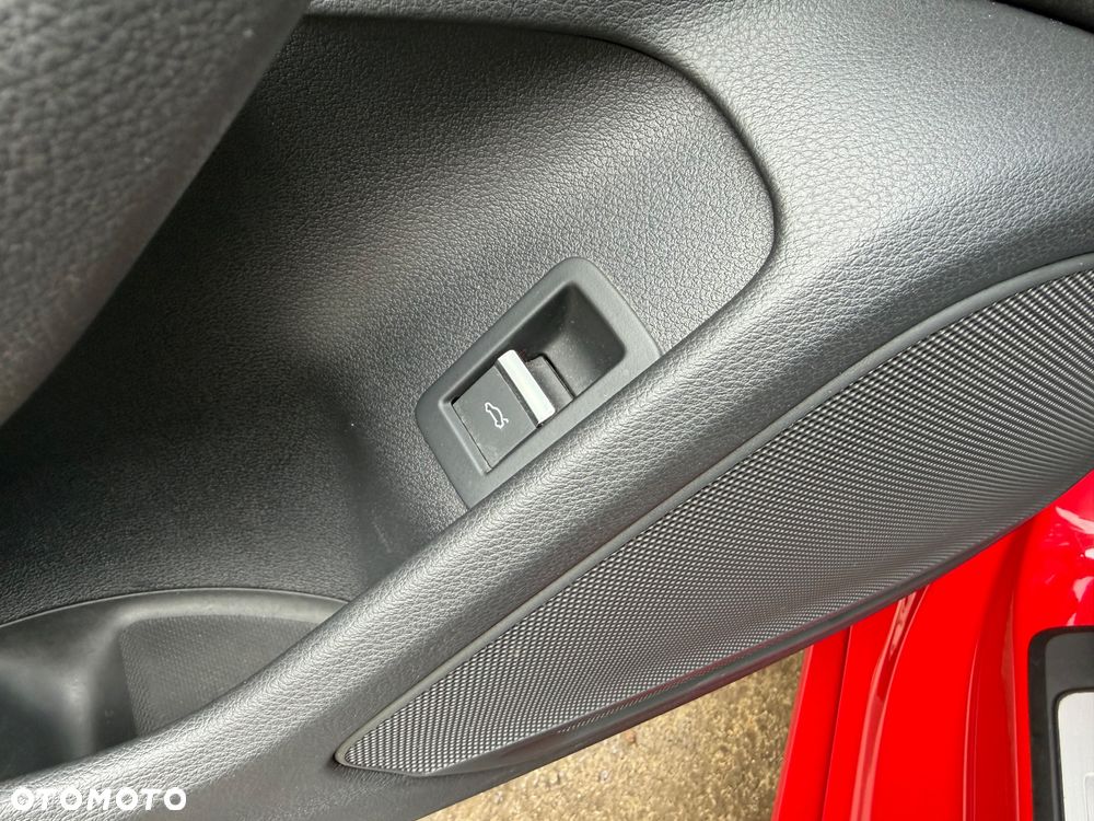 Audi A4 Limousine 35 TFSI mHEV S Line S tronic - 27