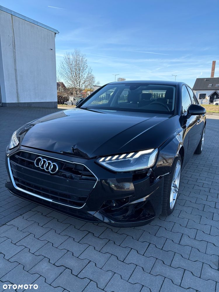 Audi A4 Limousine - 1