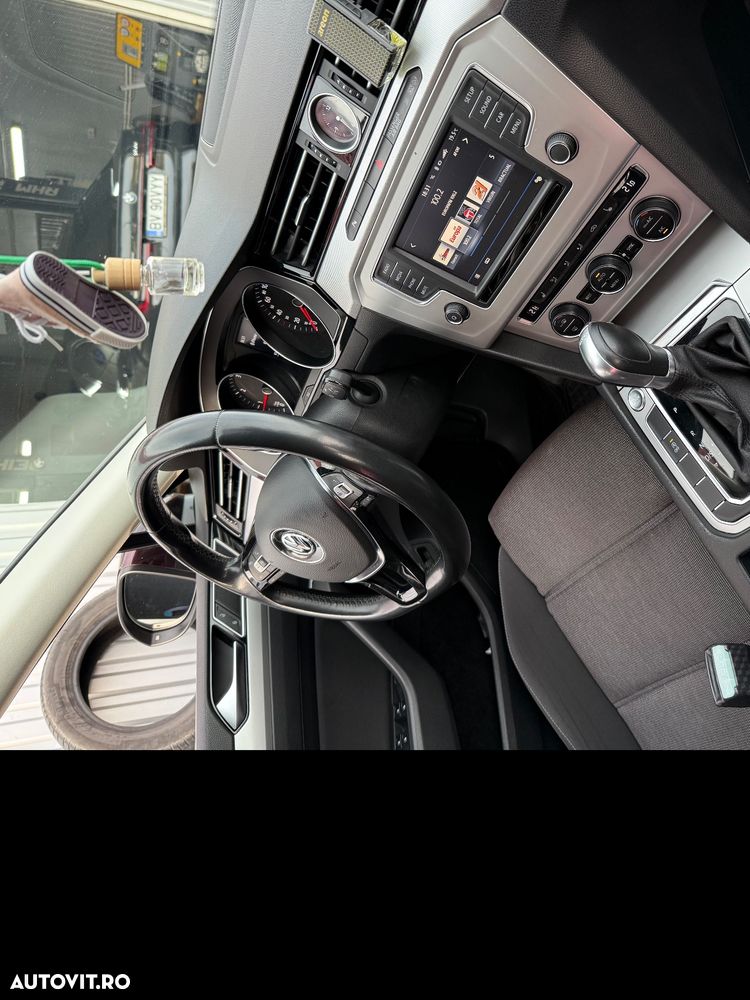 Volkswagen Passat Variant 2.0 TDI DSG Comfortline - 5