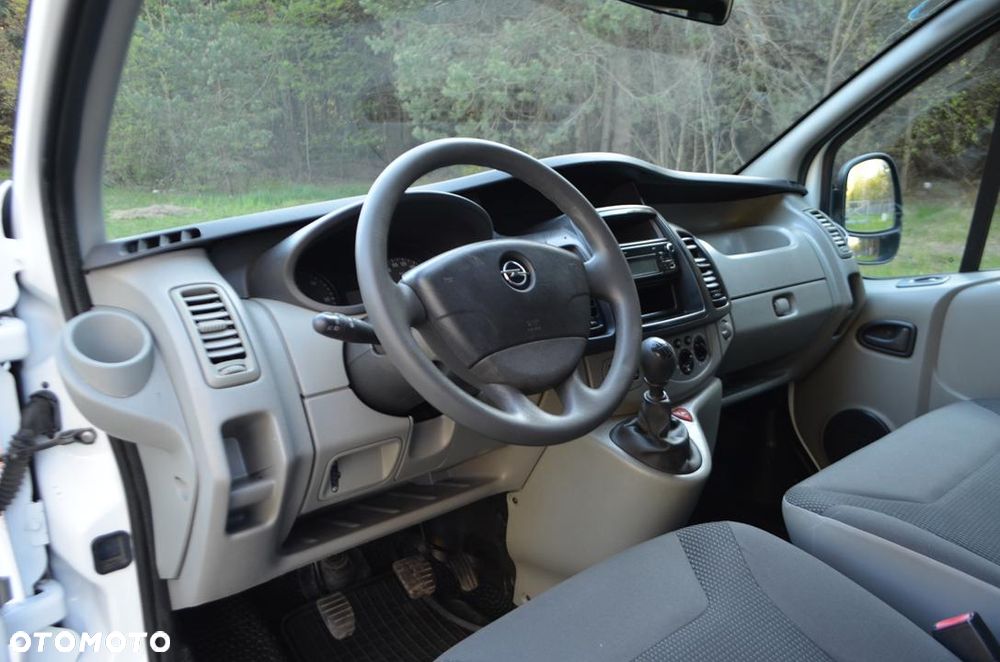 Opel Vivaro - 23