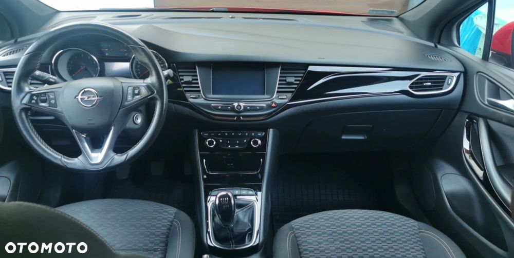 Opel Astra V 1.4 T Dynamic - 12