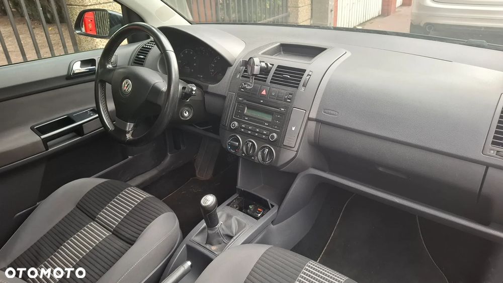 Volkswagen Polo - 10