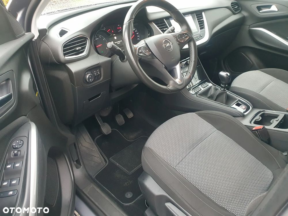 Opel Grandland X 1.2 Start/Stop Business Elegance - 16
