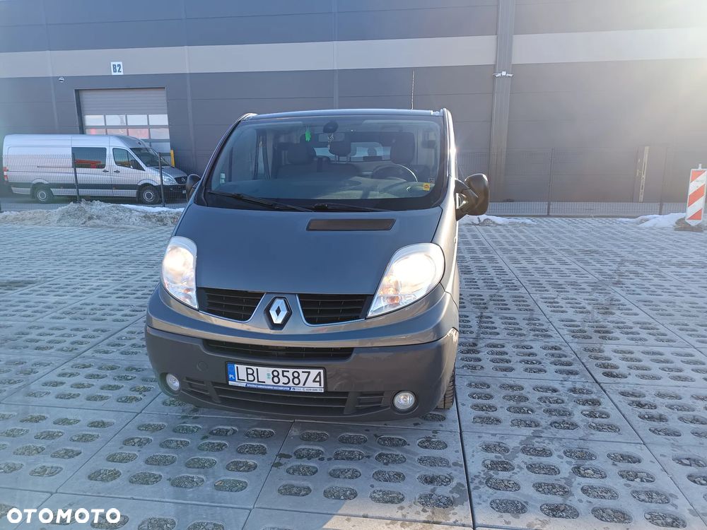 Renault TRAFIC 2.0 - 11