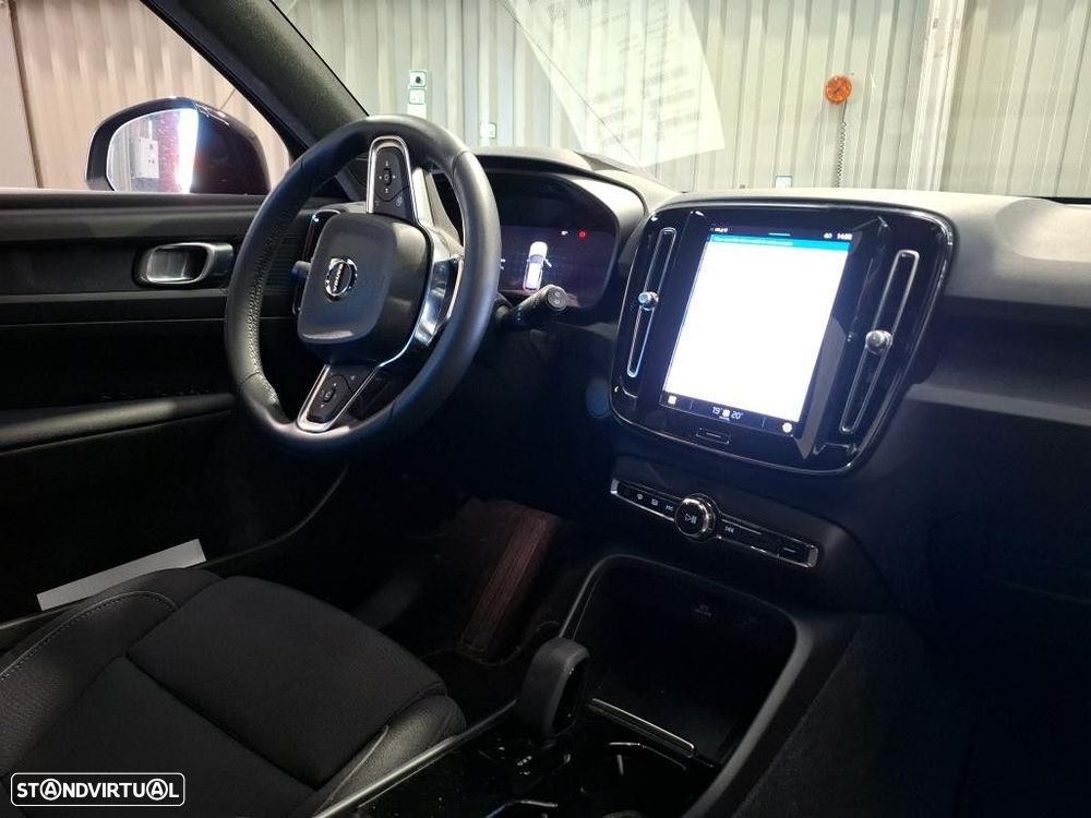 Volvo XC 40 Recharge Core - 4