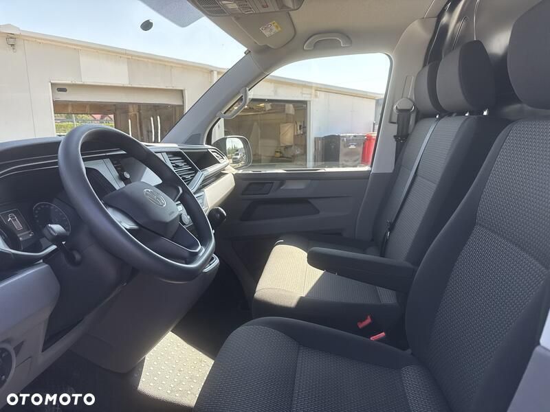 Volkswagen Transporter L2H1 - 12