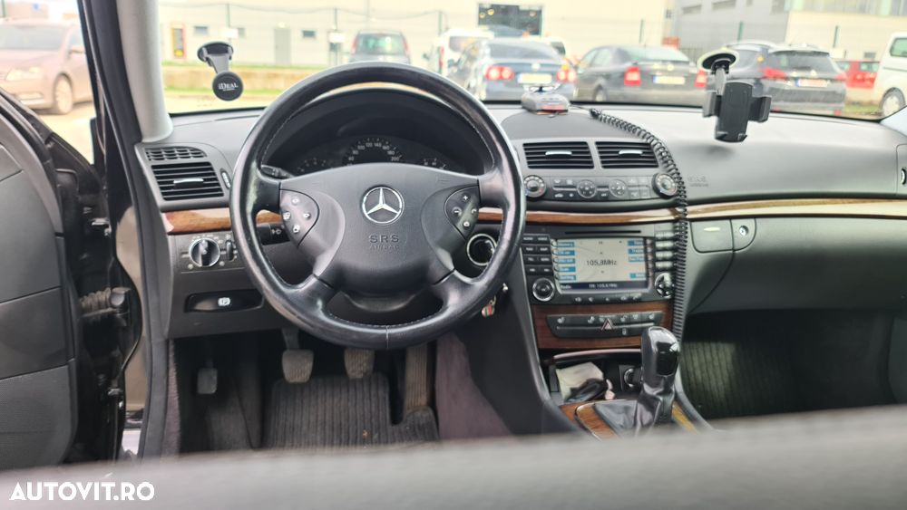 Mercedes-Benz E 200 KOMPRESSOR Elegance - 31