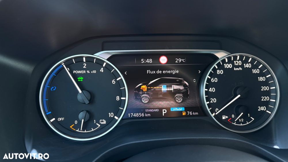 Nissan Qashqai - 12