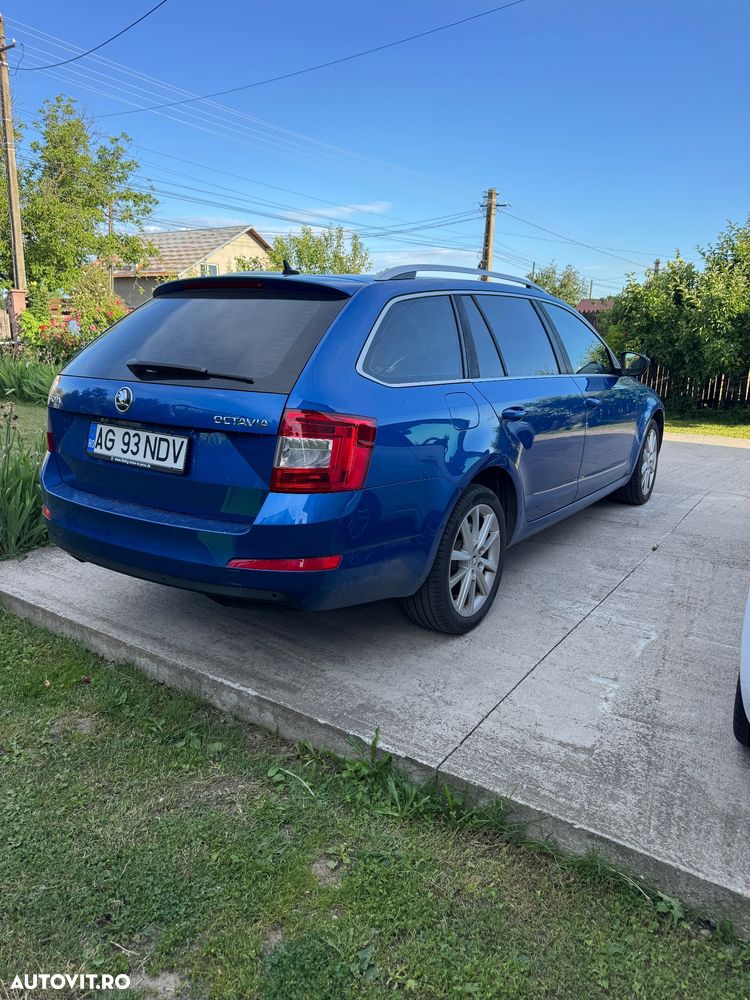 Skoda Octavia 1.6 TDI STYLE DSG - 4