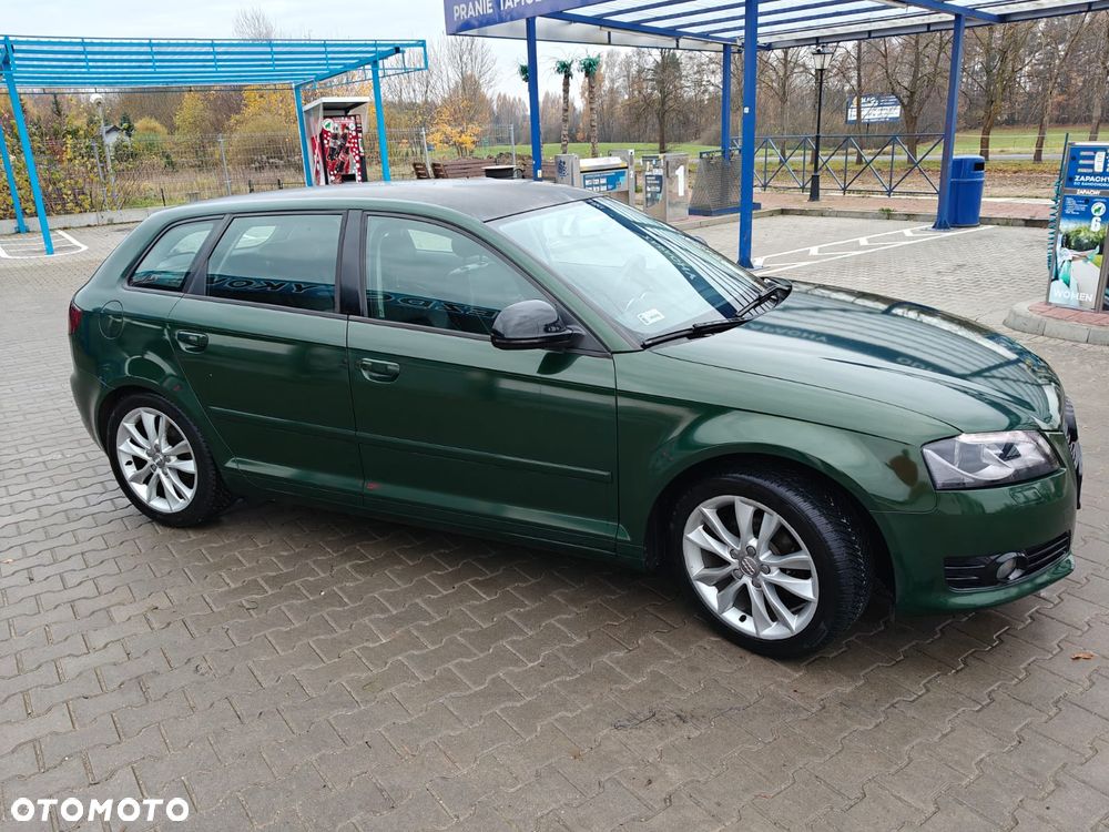 Audi A3 Sportback - 2