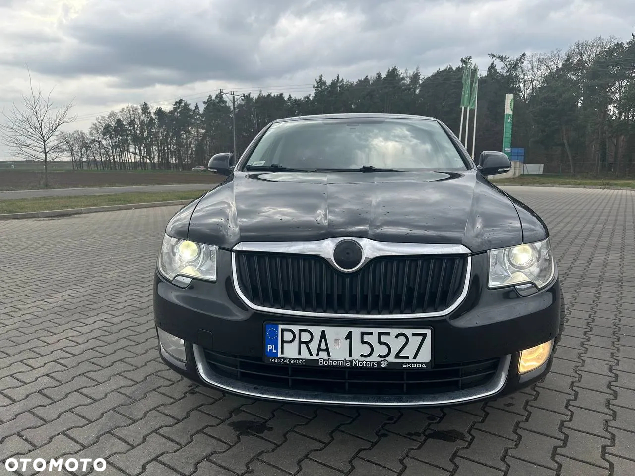 Skoda Superb 2.0 TDI L&K DSG - 2