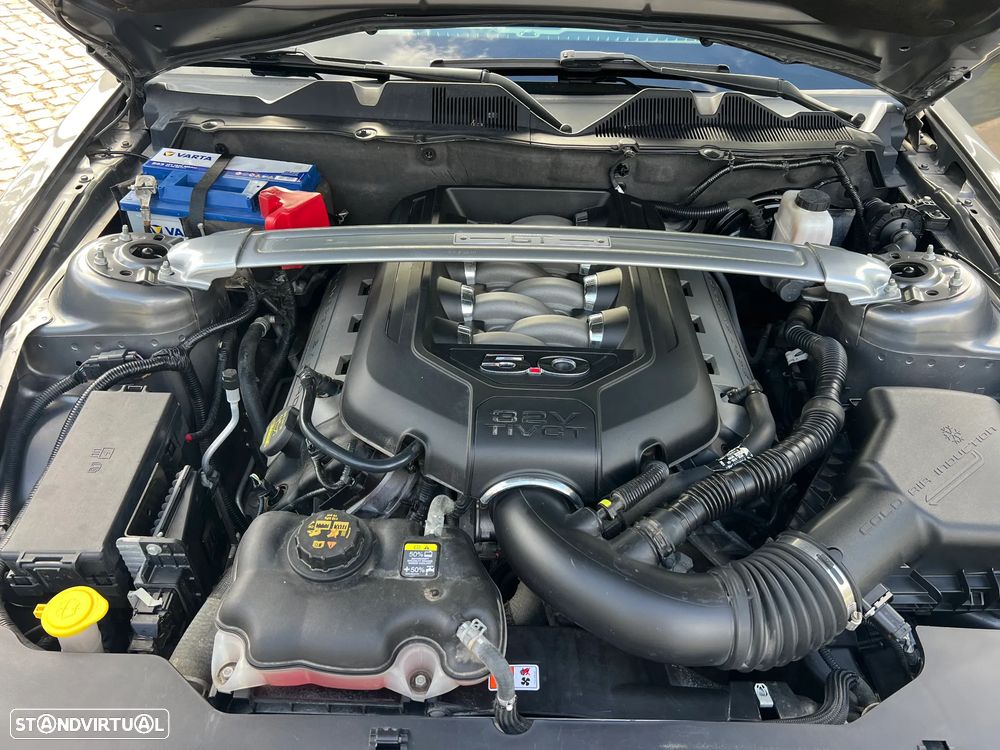 Ford Mustang - 6