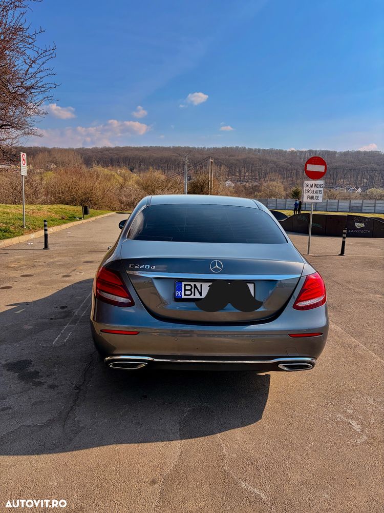 Mercedes-Benz E 220 d 9G-TRONIC - 2