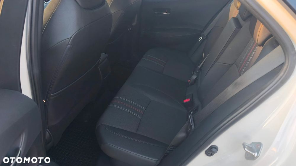 Toyota Corolla 2.0 Hybrid GR Sport - 23