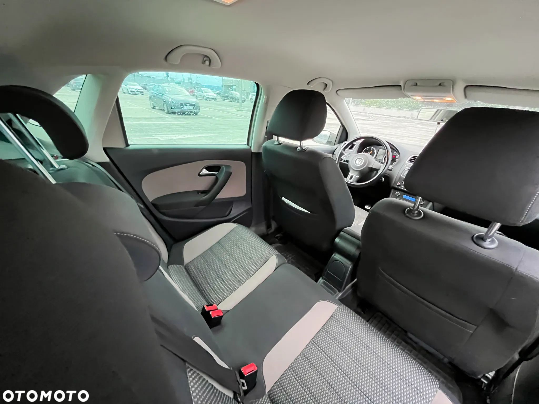 Volkswagen Polo 1.6 TDI Cross - 13