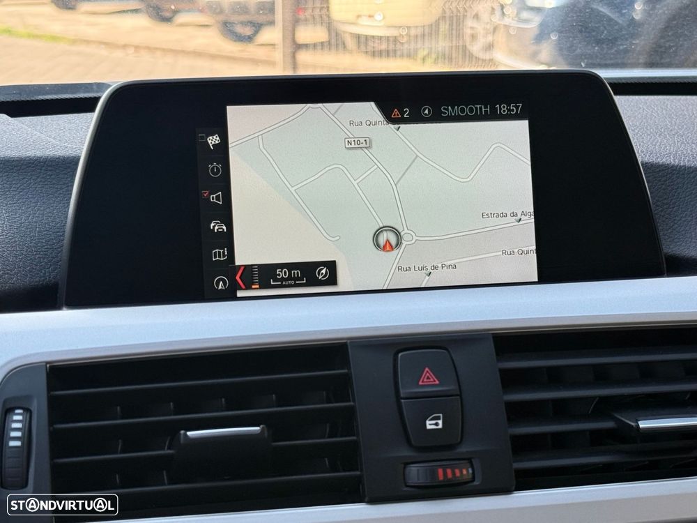 BMW 330 e iPerformance Advantage - 16