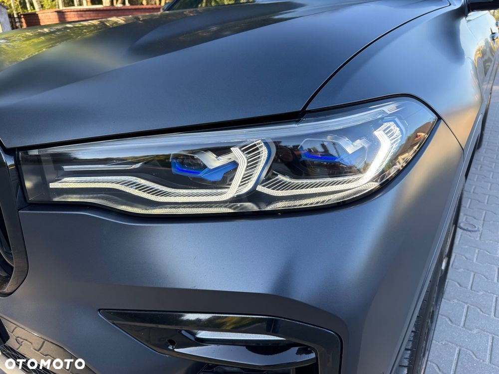 BMW X7 M50d sport - 8