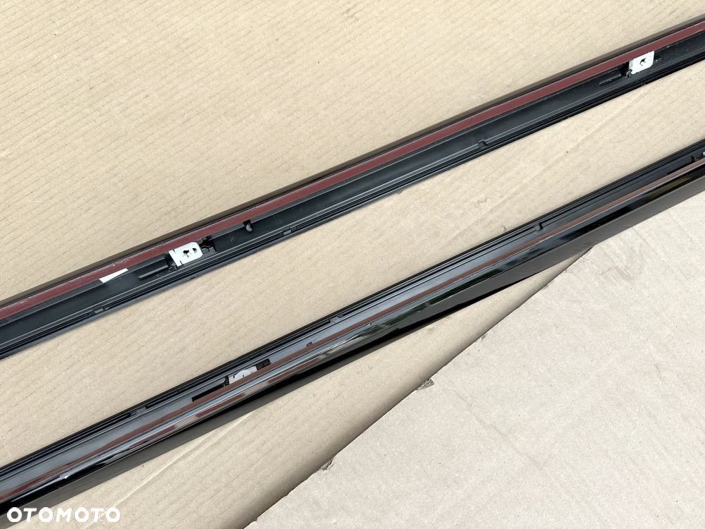 Listwy progowe boczne Audi A4 B9 8W0 S Line - Lift - 10