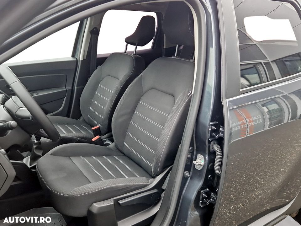 Dacia Duster 1.5 Blue dCi 4WD Comfort - 12